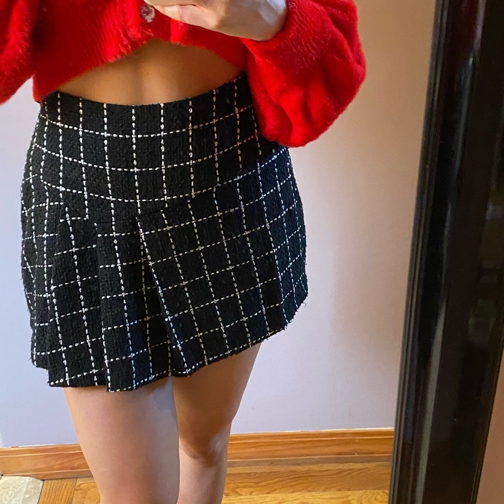 Tweed mini skirt - Picture 3 of 3